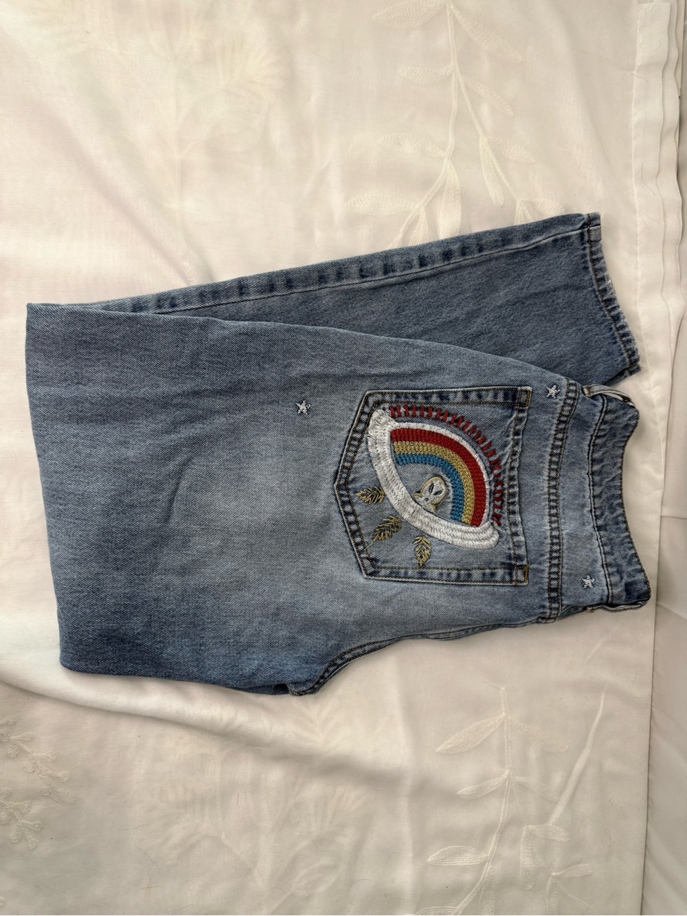 Embroidered Patch Jeans - Picture 2 of 4